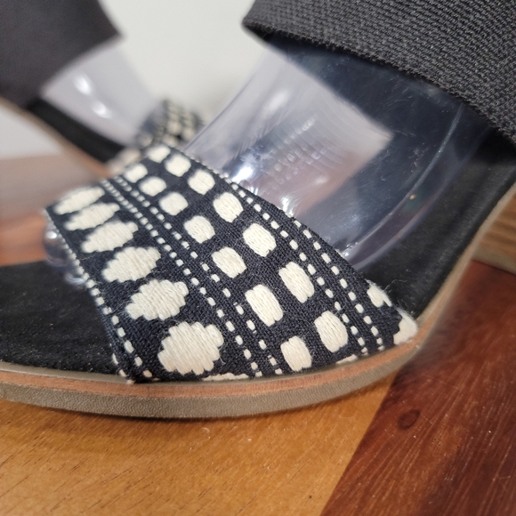 Toms Majorca Cut Out Sandals Size 8 Black Cream Boho Wood Block Heels - Picture 3 of 16